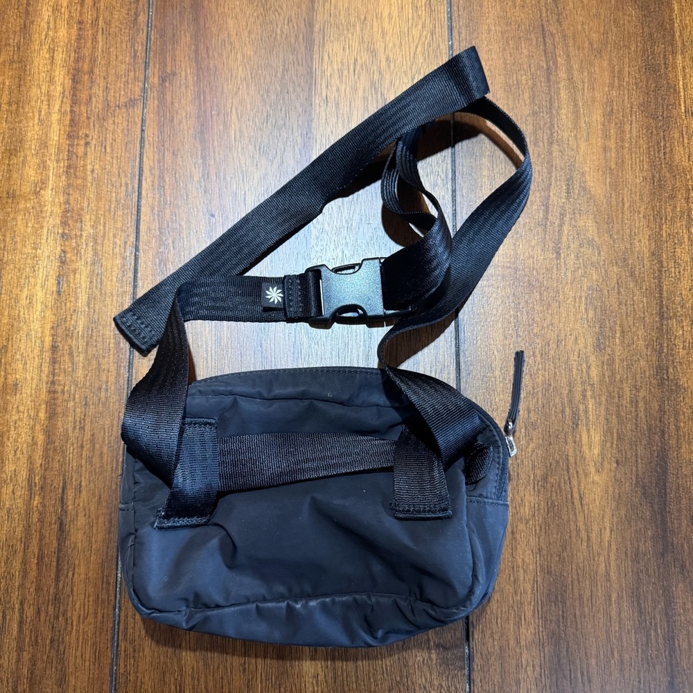Athleta All About‎ Crossbody Belt Bag Black - Picture 2 of 7